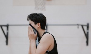 调整能力强！杨瀚森天崩开局 随后5助攻3封盖定神