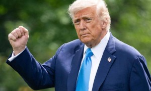 美总统特朗普被确诊患静脉疾病